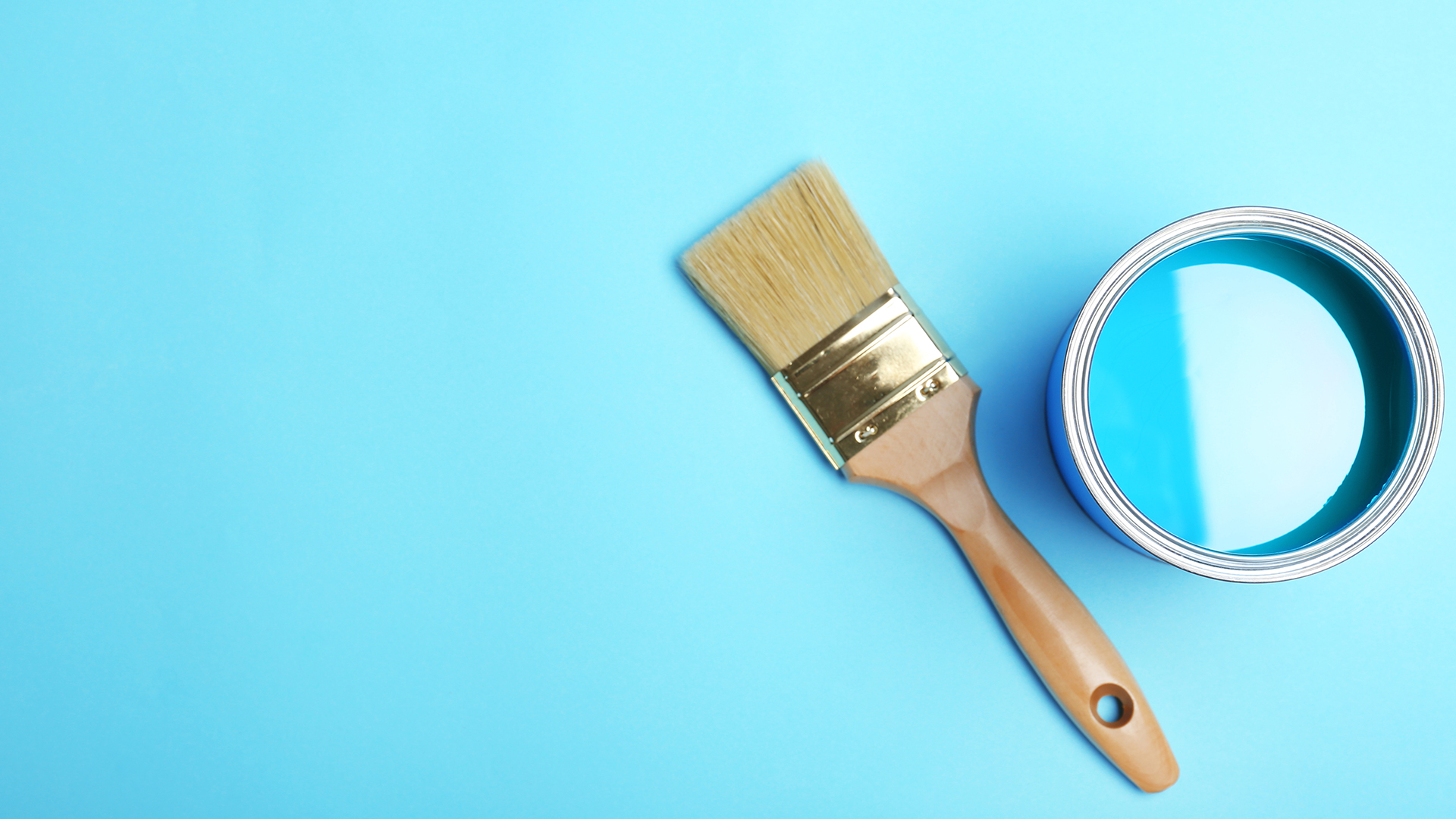 How to Paint Your Living Room to Make It Feel Bigger and Brighter